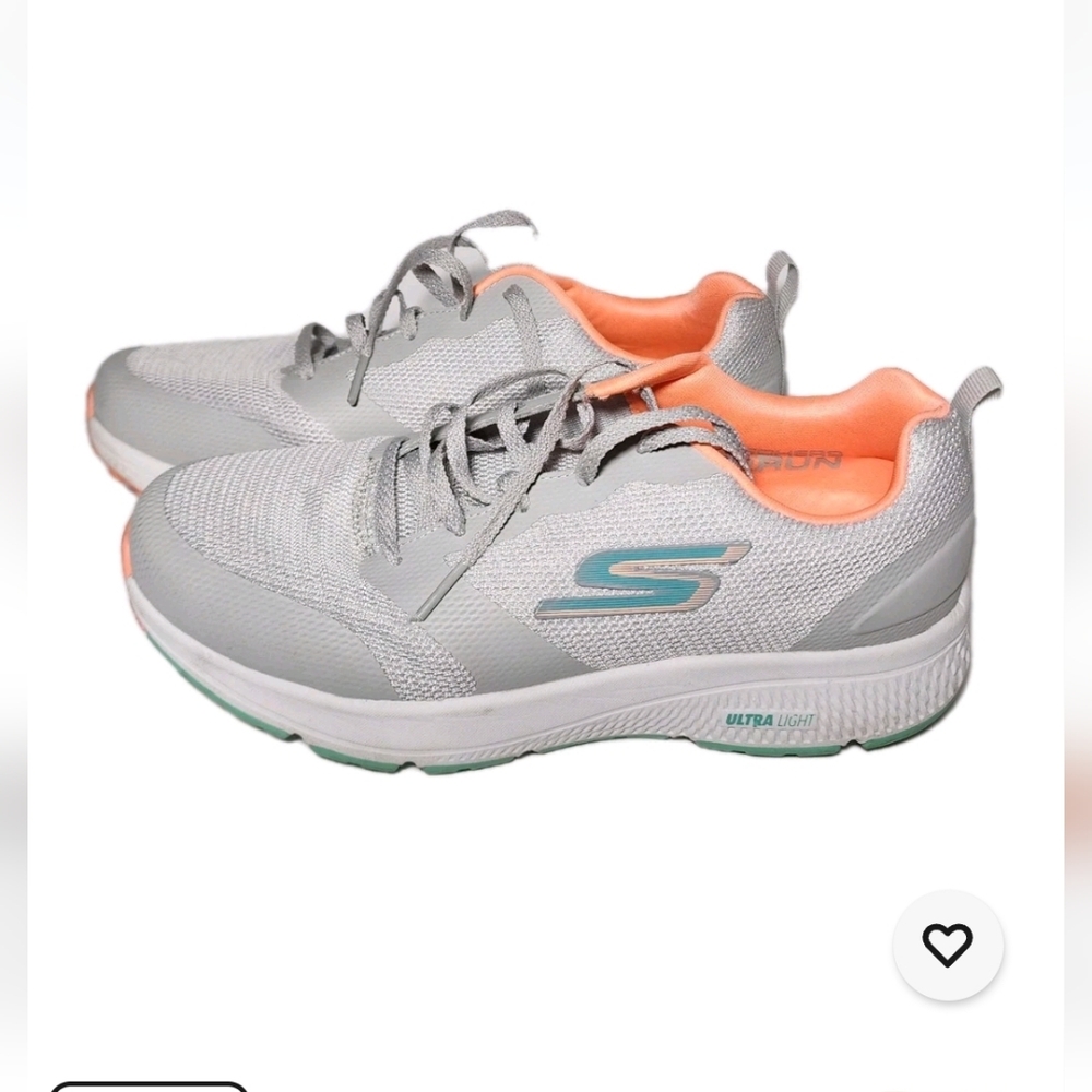 Skechers Go Run Ultra Lite Shoes Sneakers Goga Mat Wide Fit Women Sz 8 EUC Gray
